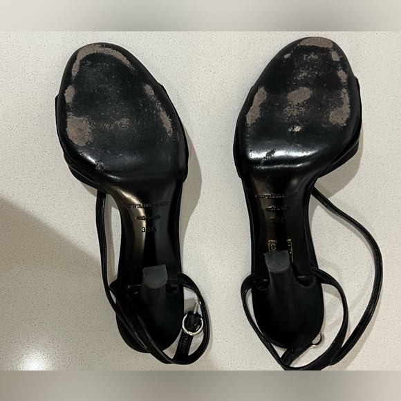 Burberry Woman’s Black Velvet Sandal     Size 8, Authentic and Classic - Picture 5 of 5